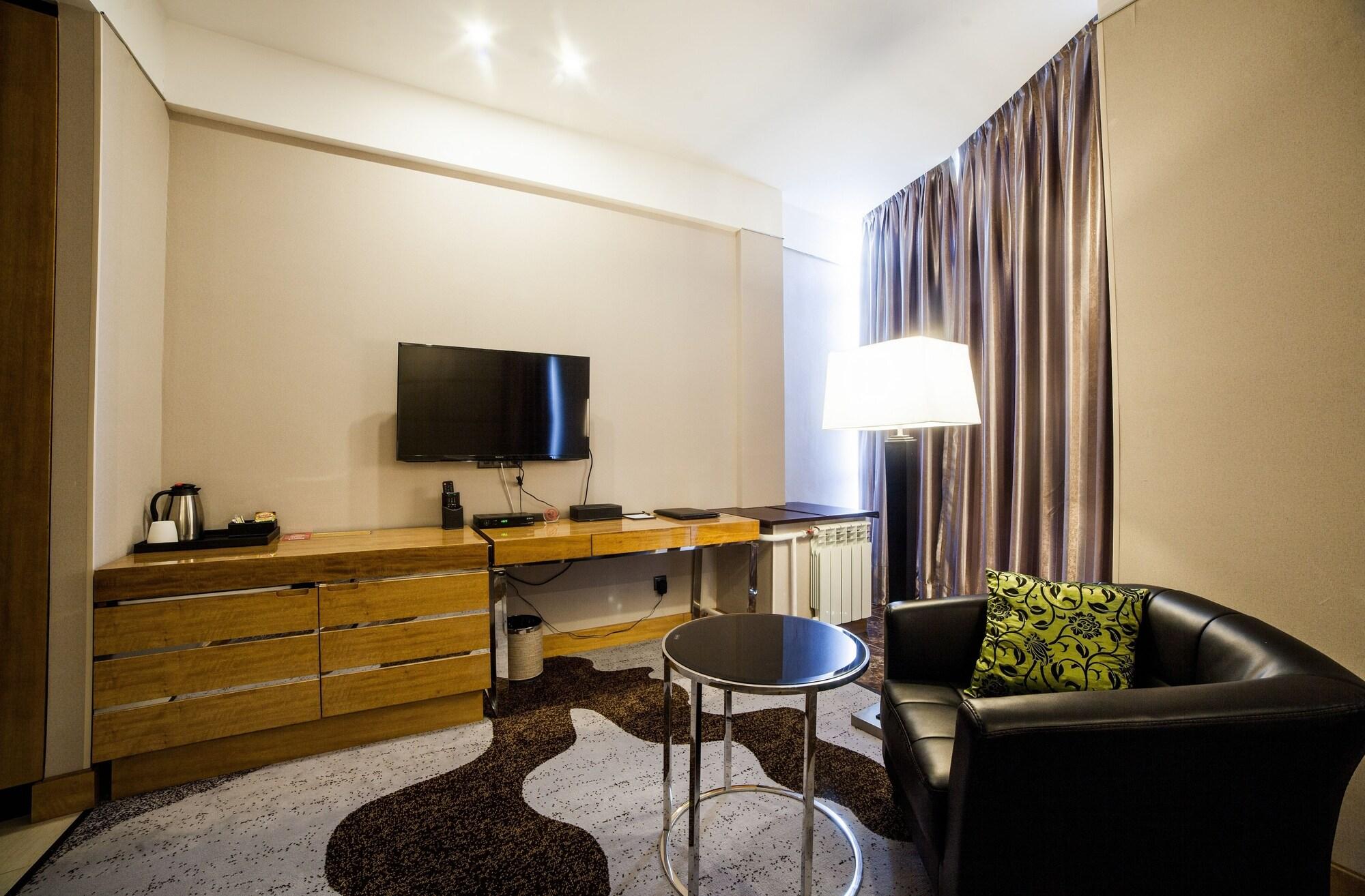 Absolute Hotel Astana Zewnętrze zdjęcie