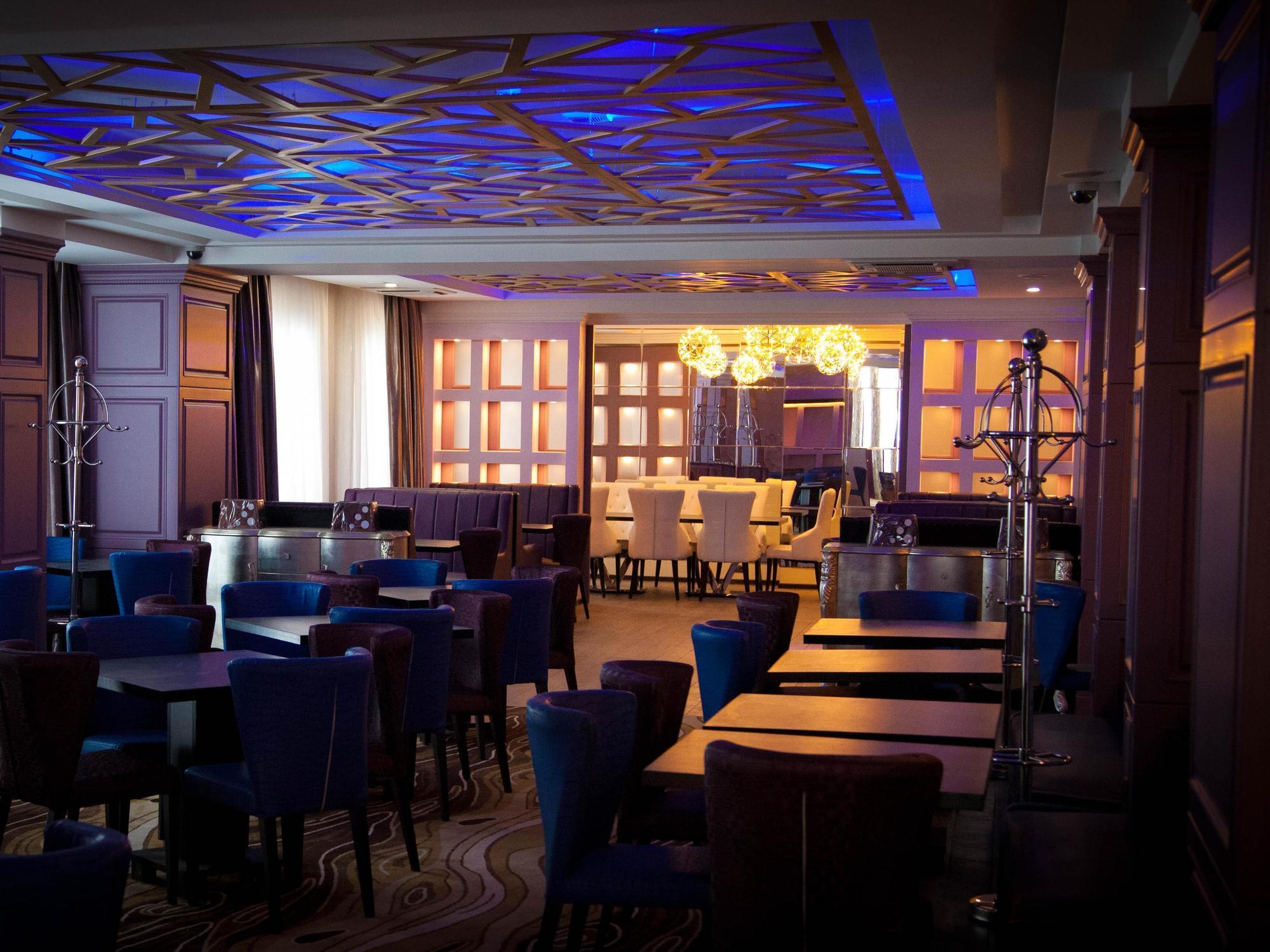 Absolute Hotel Astana Zewnętrze zdjęcie