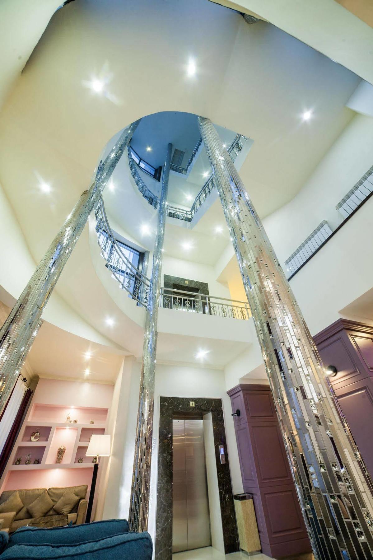 Absolute Hotel Astana Zewnętrze zdjęcie